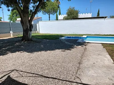Piscina en o cerca de Casa Rural El Algarrobo