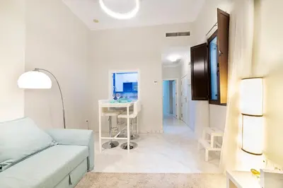 Una televisión o centro de entretenimiento en Alohamundi Santa María