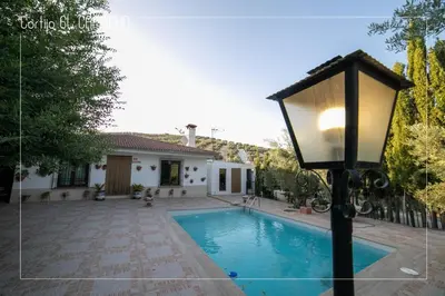 Piscina en o cerca de Cortijo El Segador y El Capricho