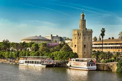 Vista de un río cerca de este apartamento