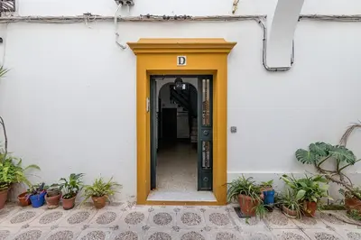 Fachada o entrada de BHost - El Indiano