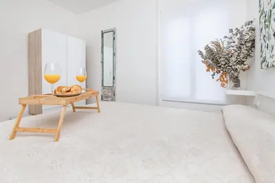 Comida en o cerca de este apartamento