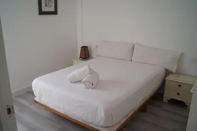 Cama o camas de una habitación en ROCH - Stylish Apartment near Metro