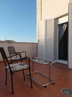 Un balcón o terraza de APARTAMENTOS TURISTICOS LAS CINCO JOYAS
