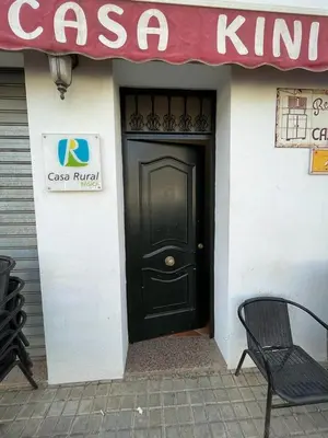 Certificado, premio, señal o documento que está expuesto en Casa Kini