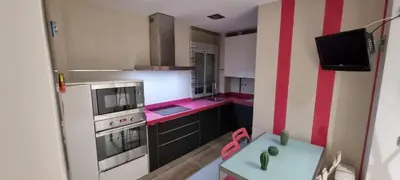 Una cocina o zona de cocina en LA CASITA DE LA PUERTA DE CARMONA