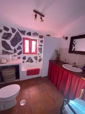 Un baño de Beautiful Traditional town house