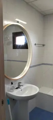 Un baño de FIBES Lux Sevilla Este.