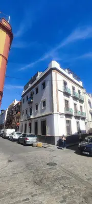 Edificio en el que se encuentra el apartamento