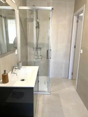 Un baño de Puente a la Mezquita
