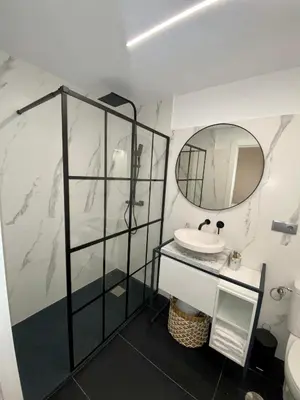 Un baño de villaboutique Jaén 2