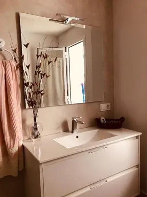 Un baño de Vivienda Familiar en el Centro de Baeza