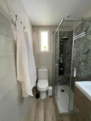 Un baño de Apartamento ciudad jardín cuarta planta sin ascensor