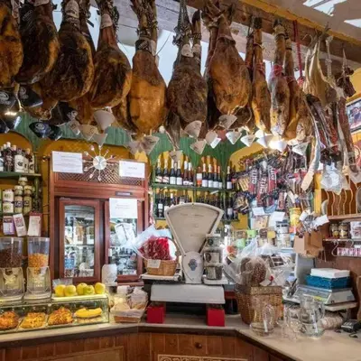 Comida en o cerca de este apartamento