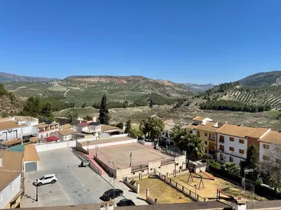 Vista general de una montaña o vista desde la casa o chalet