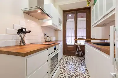 Una cocina o zona de cocina en Quevedo city center by Valcambre
