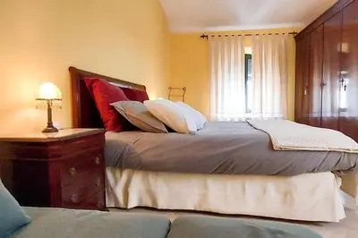 Cama o camas de una habitación en Ático Joaquín Costa 15 Alameda de Hércules