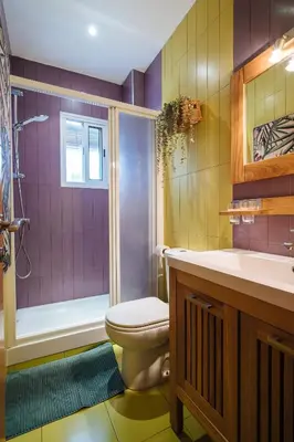 Un baño de Divi Apartments Lumbreras
