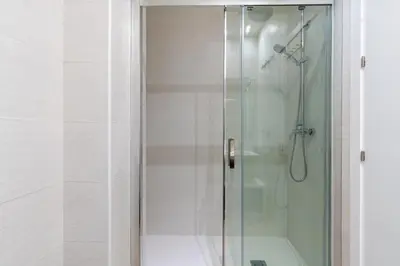 Un baño de Apartamentos Cervantes 17