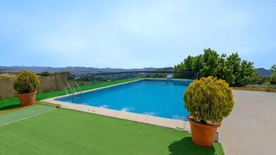 Piscina en o cerca de Buenavista de Illora Íllora by Ruralidays
